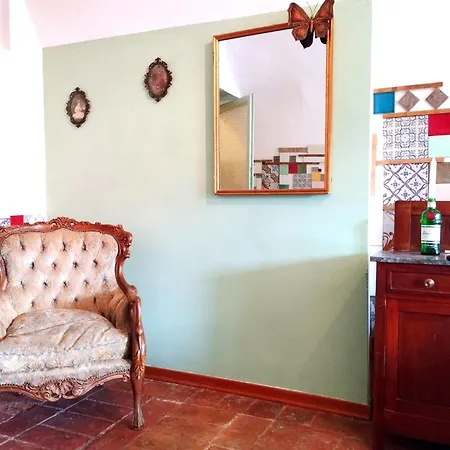 Maya : Casa Rustica Con Vista Panoramica