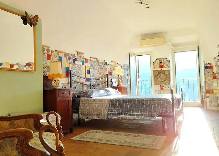 Maya : Casa Rustica Con Vista Panoramica *